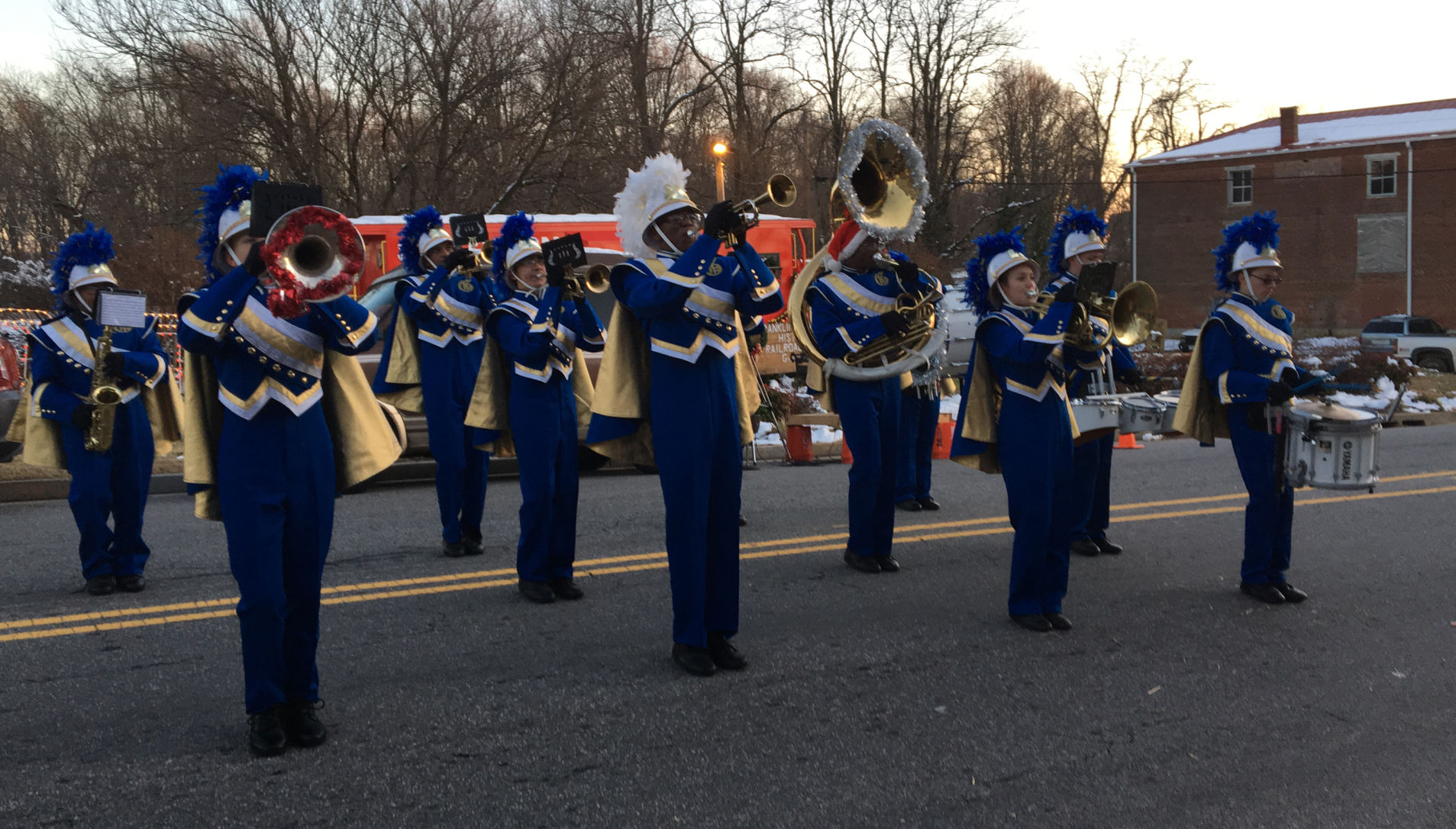DRB 1211 Parade 05.JPG